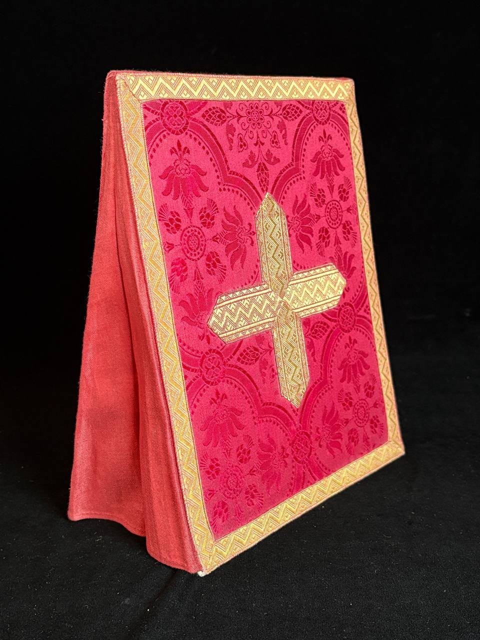 Liturgical burse