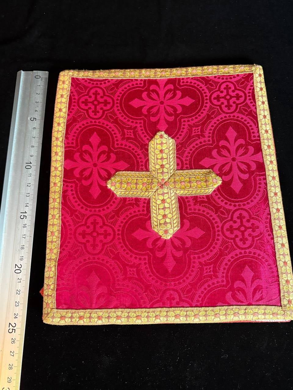 Liturgical burse