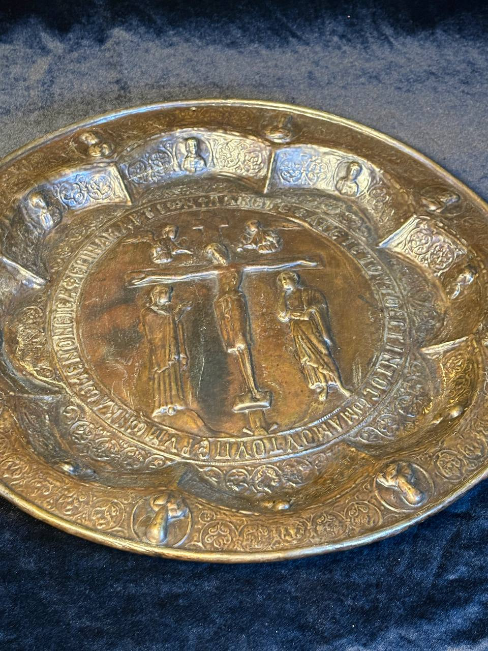 Monumental Gothic Brass Charger with Crucifixion  Ecclesiastical Art – Early Gothic Tradition (14th–15th Century, Attributed)