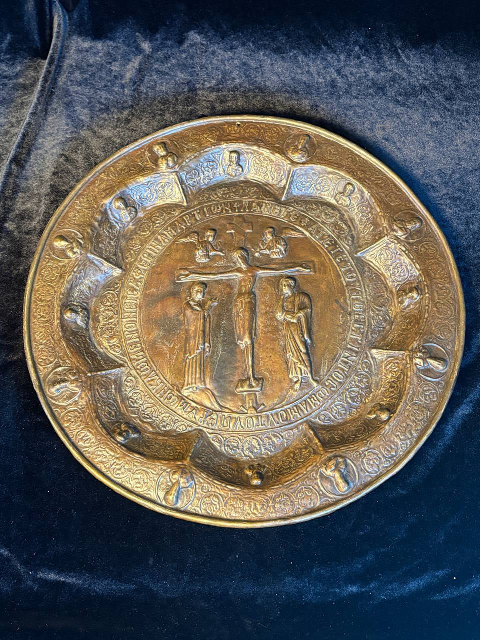 Monumental Gothic Brass Charger with Crucifixion  Ecclesiastical Art – Early Gothic Tradition (14th–15th Century, Attributed)