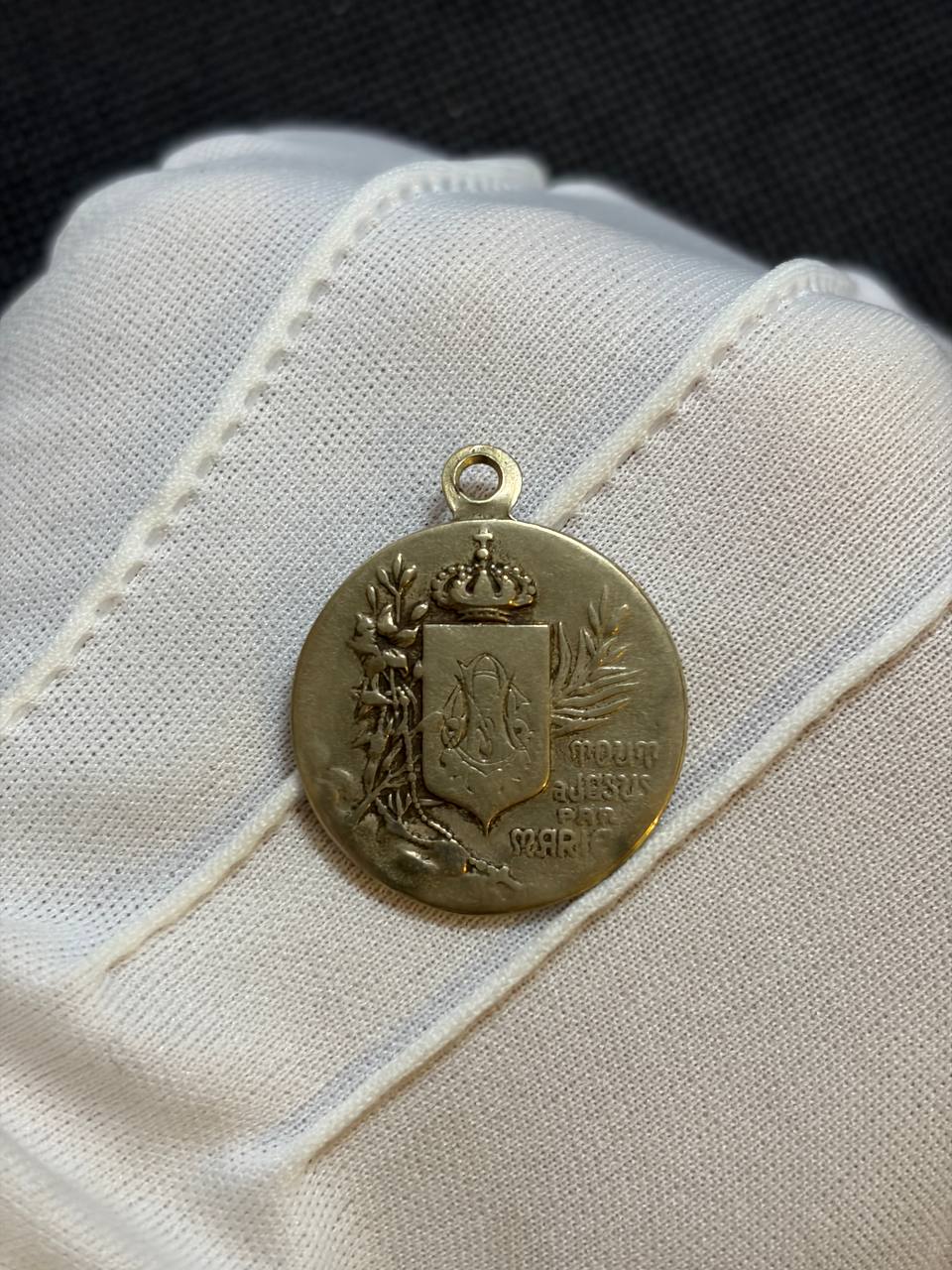 Vintage French Catholic Medal – Marie Reine, Virgin Mary Religious Pendant