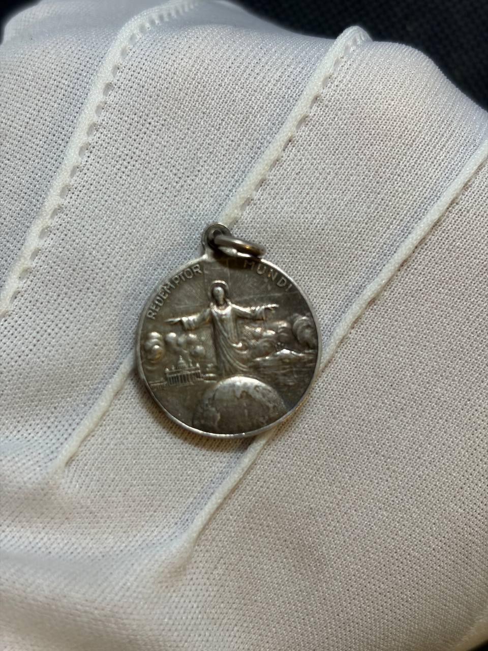 Vintage Catholic Medal of Pope Pius XI – Holy Year 1933–1934, Redeemer of the World