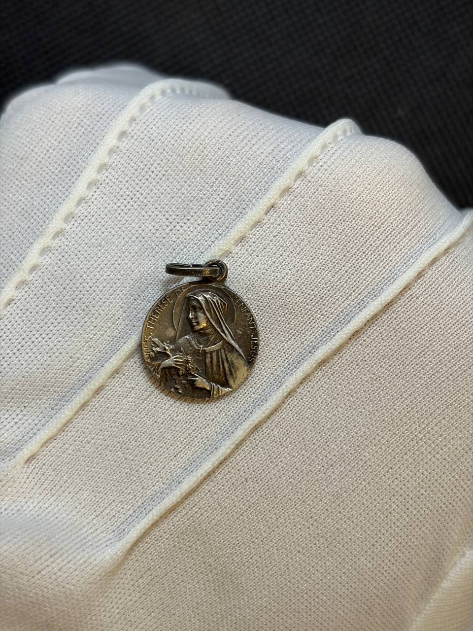 Catholic St. Thérèse of Lisieux Medal – Saint Thérèse Pendant