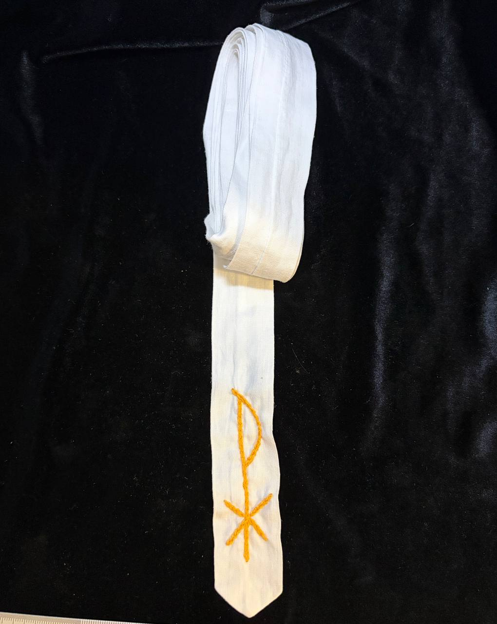 Catholic Liturgical Stole – White Linen with Hand-Embroidered Chi-Rho | 3.2 m
