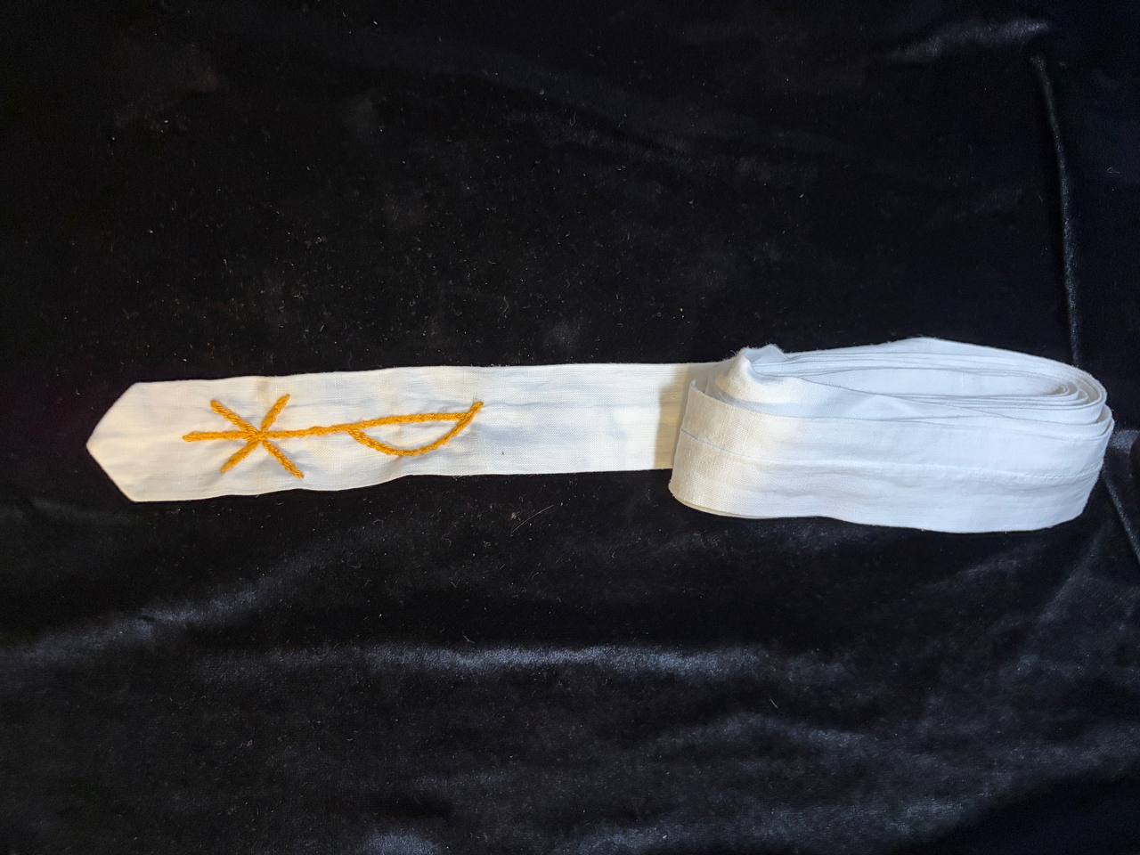 Catholic Liturgical Stole – White Linen with Hand-Embroidered Chi-Rho | 3.2 m