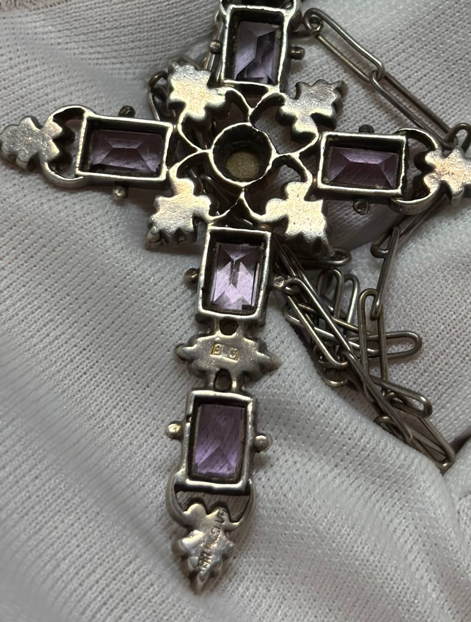 925 Sterling Silver Cross Pendant – Amethyst-Coloured Stones & Gold-Tone Details | 13g