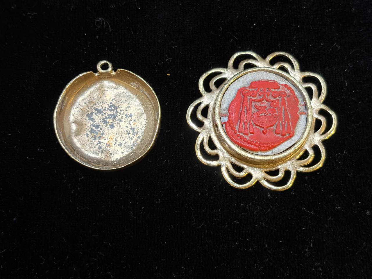 Rare Antique Relic of Saint Catherine of Siena | 19th-Century Reliquary & Episcopal Authentication