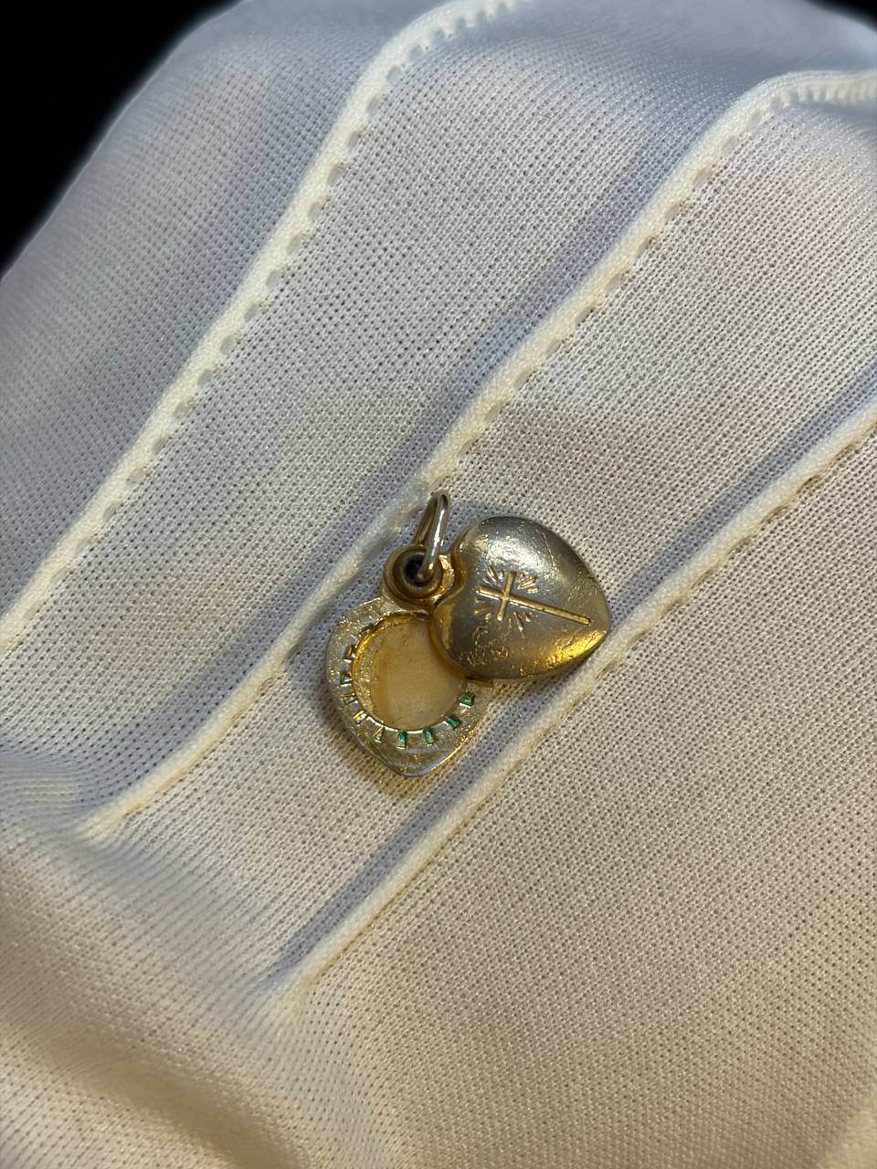 Vintage Agnus Dei Heart Medal | Catholic Devotional Reliquary Pendant