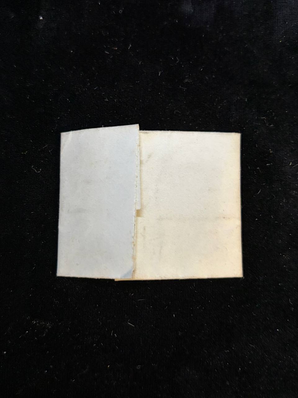 Rare Relic of Mother Marie-Dominique Berlamont, 19th-Century Clothing Relic, Original Handwritten Label – photo 2