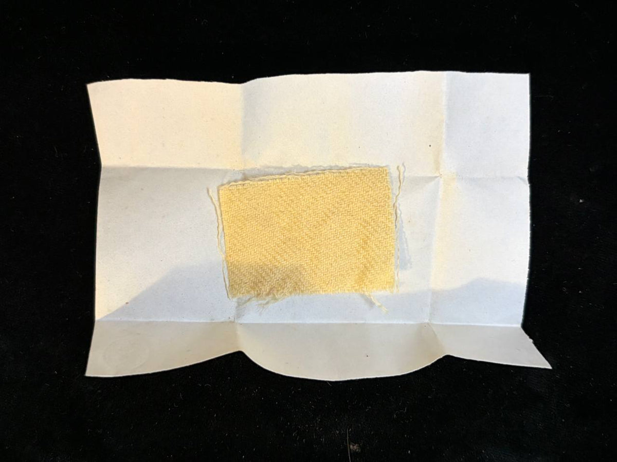Rare Relic of Mother Marie-Dominique Berlamont, 19th-Century Clothing Relic, Original Handwritten Label – photo 3