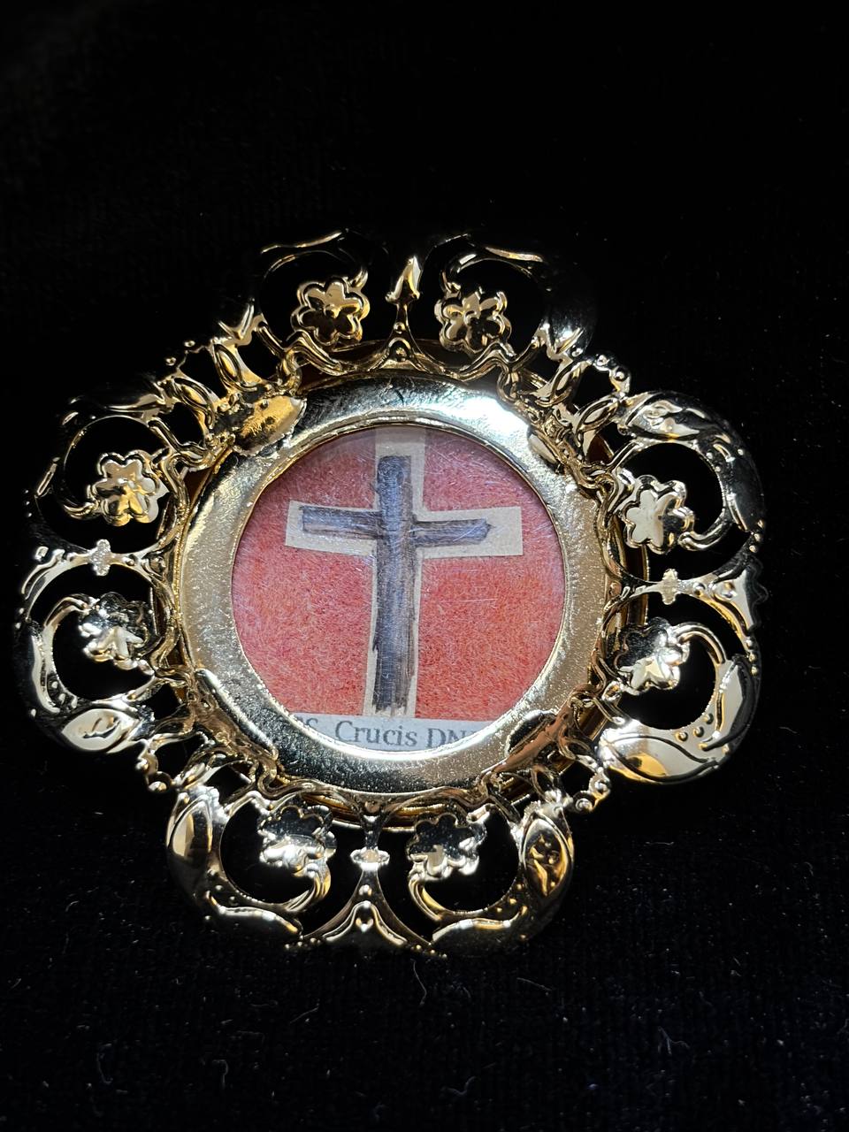 Ornate gilt theca with True Cross relic, label Ex Ligno S. Crucis D.N.J.C.