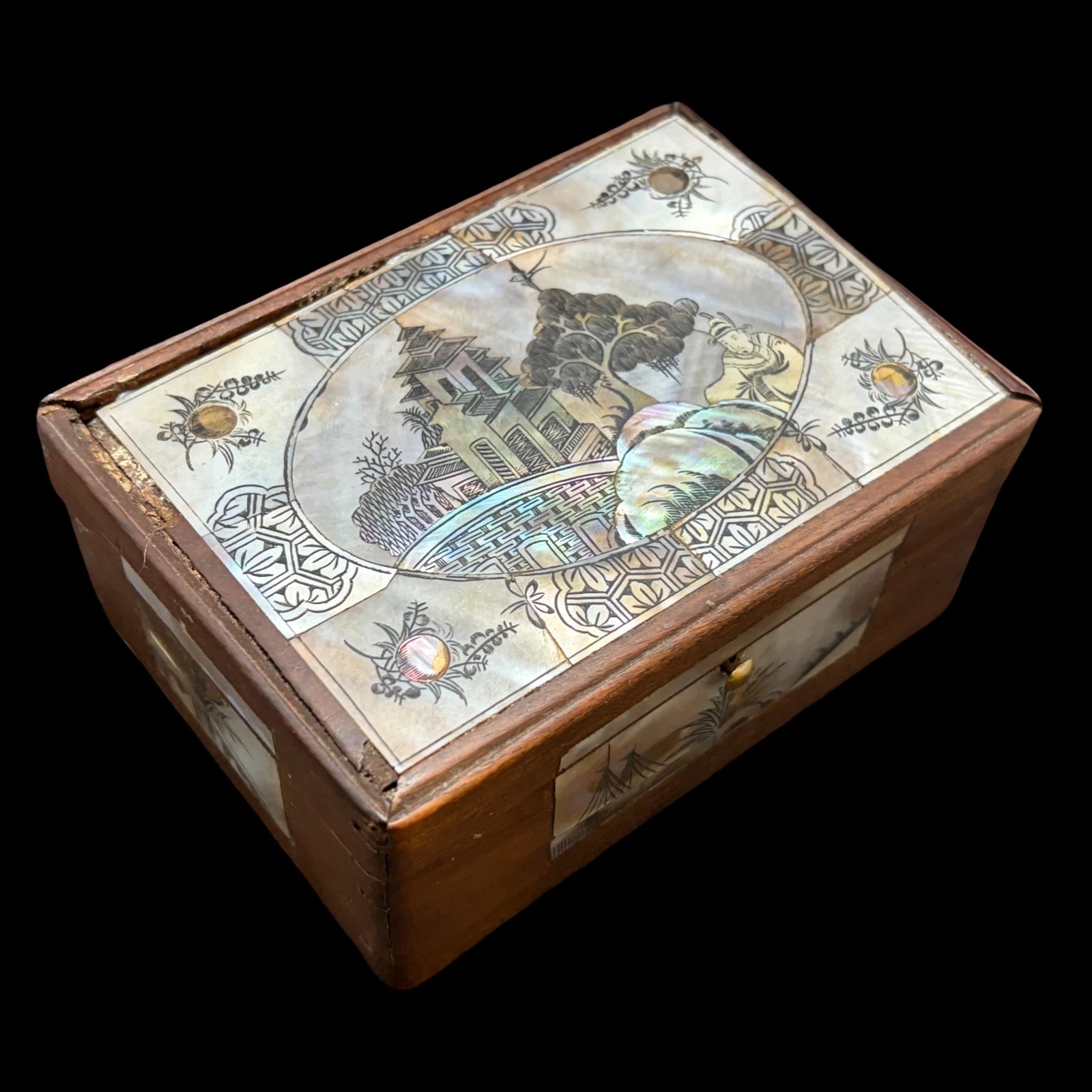 Antique Carved Shell Mother of Pearl Inlay Wood Trinket Box Chinoiserie