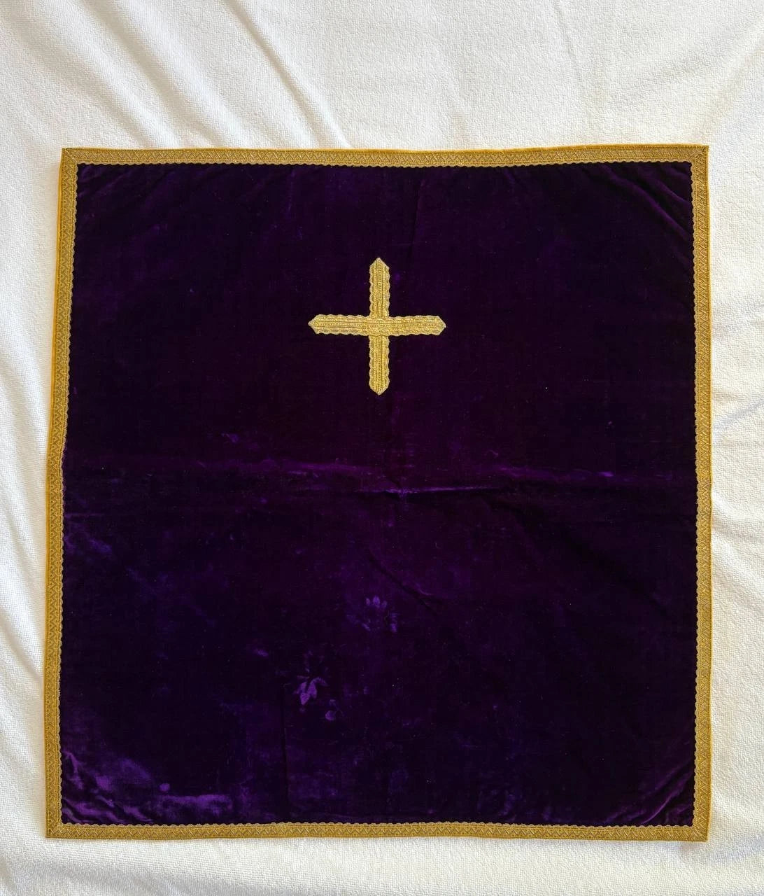 Real velvet chalice veil with gold metal decorations