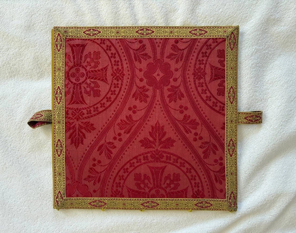 Liturgical burse